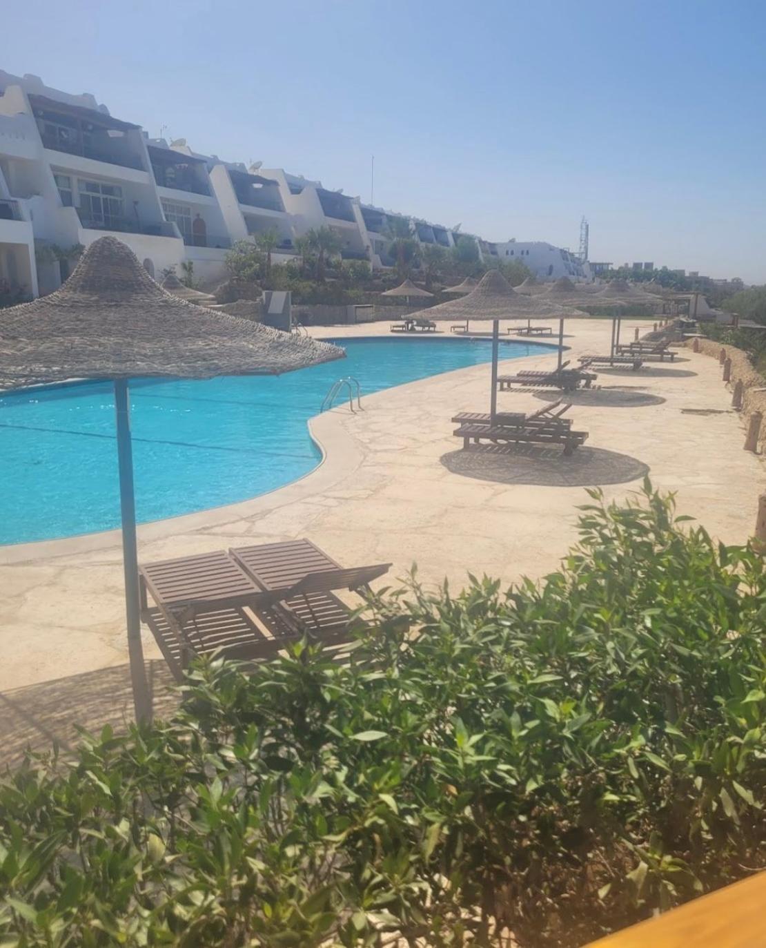 Cordoba Sea View Apartment With Open Air Jacuzzi At Mastaba ฮูร์กาดา ภายนอก รูปภาพ